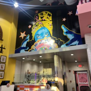Voodoo Doughnut - Bakeries Near Me - Orlando, Florida Voodoo Doughnut - Bakeries Near Me - Orlando, Florida