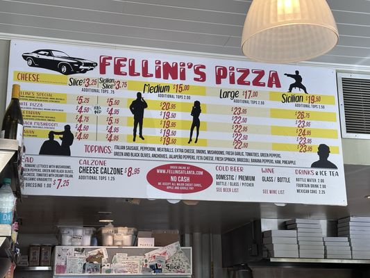Fellini's Pizza by null