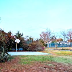 Kiwanis Community Park - Kiwanis Park -- Basketball court, pond, adjacent tennis club