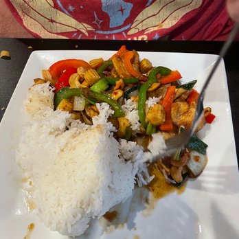 I Love Pad Thai II - Cashew chicken - Thai Near Me - Omaha, Nebraska I Love Pad Thai II - Cashew chicken - Thai Near Me - Omaha, Nebraska
