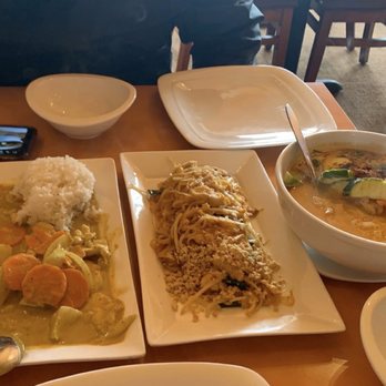 Ginger Thai Kitchen - Yellow curry, pad thai, Tom yum soup - Thai Near Me - Salinas, California Ginger Thai Kitchen - Yellow curry, pad thai, Tom yum soup - Thai Near Me - Salinas, California