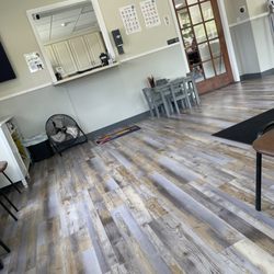 Veterinary Emergency Center - Inside waiting area