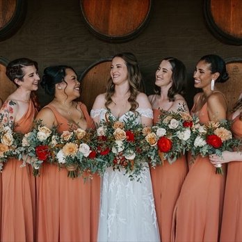 Foxy Faces by Jen - Myself and all my bridesmaids got hair and makeup done! - Makeup Artists Near Me