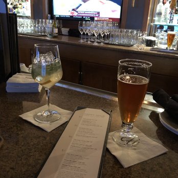 Chart House - Seafood Near Me - Portland, Oregon Chart House - Seafood Near Me - Portland, Oregon