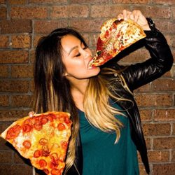 Slice House by Tony Gemignani - Them  Slices are HUGGGEEEE!!!
