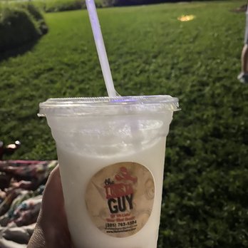 The Lobsta Guy - Coconut Lemonade - Food Trucks Near Me