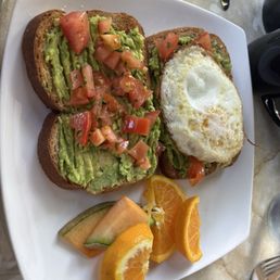 Avocado toast with an egg Avocado toast with an egg