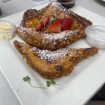 Scramblers Cafe - Crun-Captain Macnut French Toast - Breakfast & Brunch Near Me - Norco, California