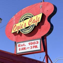 Ogie's Cafe
