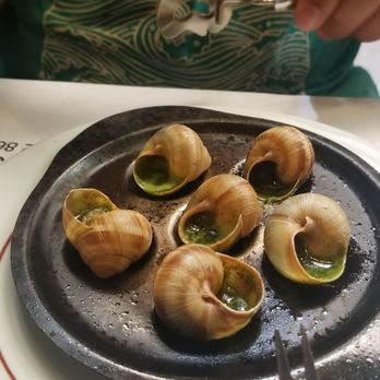 La Maison Blanche - Escargot - French Near Me - Paris, 75 La Maison Blanche - Escargot - French Near Me - Paris, 75