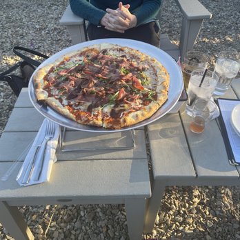 Fields & Ivy Brewery - Fig pizza - Gastropubs Near Me - Lawrence, Kansas