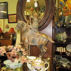 Antique Mall Y'All