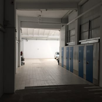 Cubbe - Acceso coches - Self Storage Near Me - Zaragoza, Z