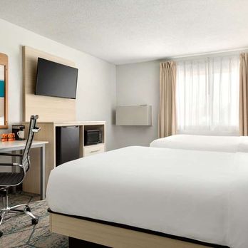 Knights Inn Miramichi - Guest room - Hotels Near Me - Miramichi, New Brunswick Knights Inn Miramichi - Guest room - Hotels Near Me - Miramichi, New Brunswick
