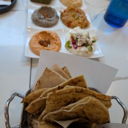 Fili appetizer Sampler
