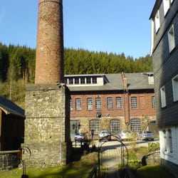 Die schwarze Fabrik