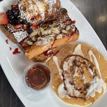 Broken Yolk Cafe - Trio - American Near Me - Buena Park, California Broken Yolk Cafe - Trio - American Near Me - Buena Park, California