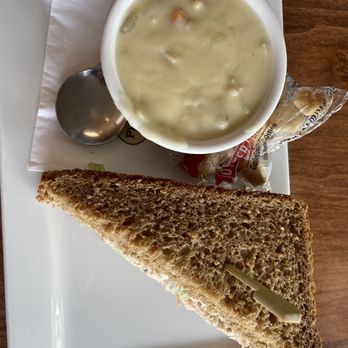 Pine Tavern Restaurant - American Near Me - Bend, Oregon