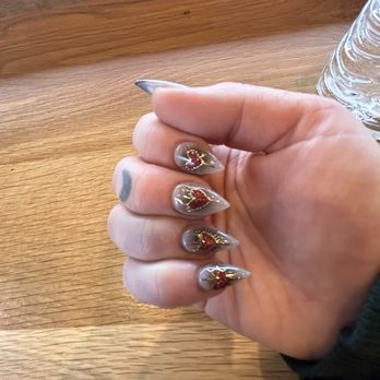 Carytown Nails & Spa - Mia is a very talented nail tech I love her work! - Nail Salons Near Me - Richmond, Virginia