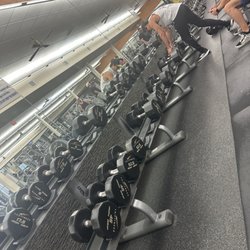 LA Fitness - Dumbbells area