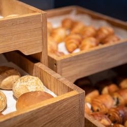DoubleTree by Hilton Hotel Amsterdam - NDSM Wharf - Breakfast Area