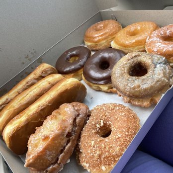 Lucky Jelly Donuts - A Dozen Mix Donut - Donuts Near Me - Fairfield, California Lucky Jelly Donuts - A Dozen Mix Donut - Donuts Near Me - Fairfield, California