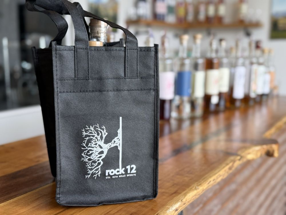 Rock 12 Distillery Logo