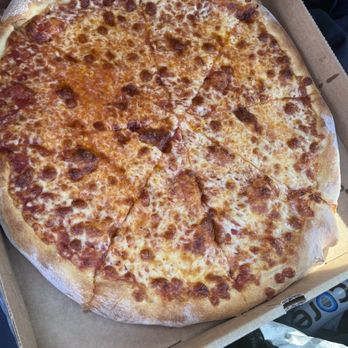 Gianni's Pizza & Subs - Perfectly cooked thin crust cheese ! - Pizza Near Me - Framingham, Massachusetts