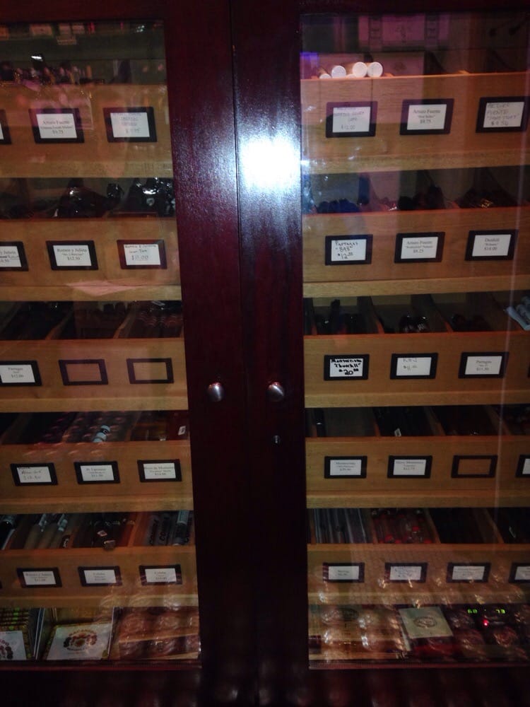 RIVER STREET LIQUOR Open for Business 28 Reviews 425 E River St