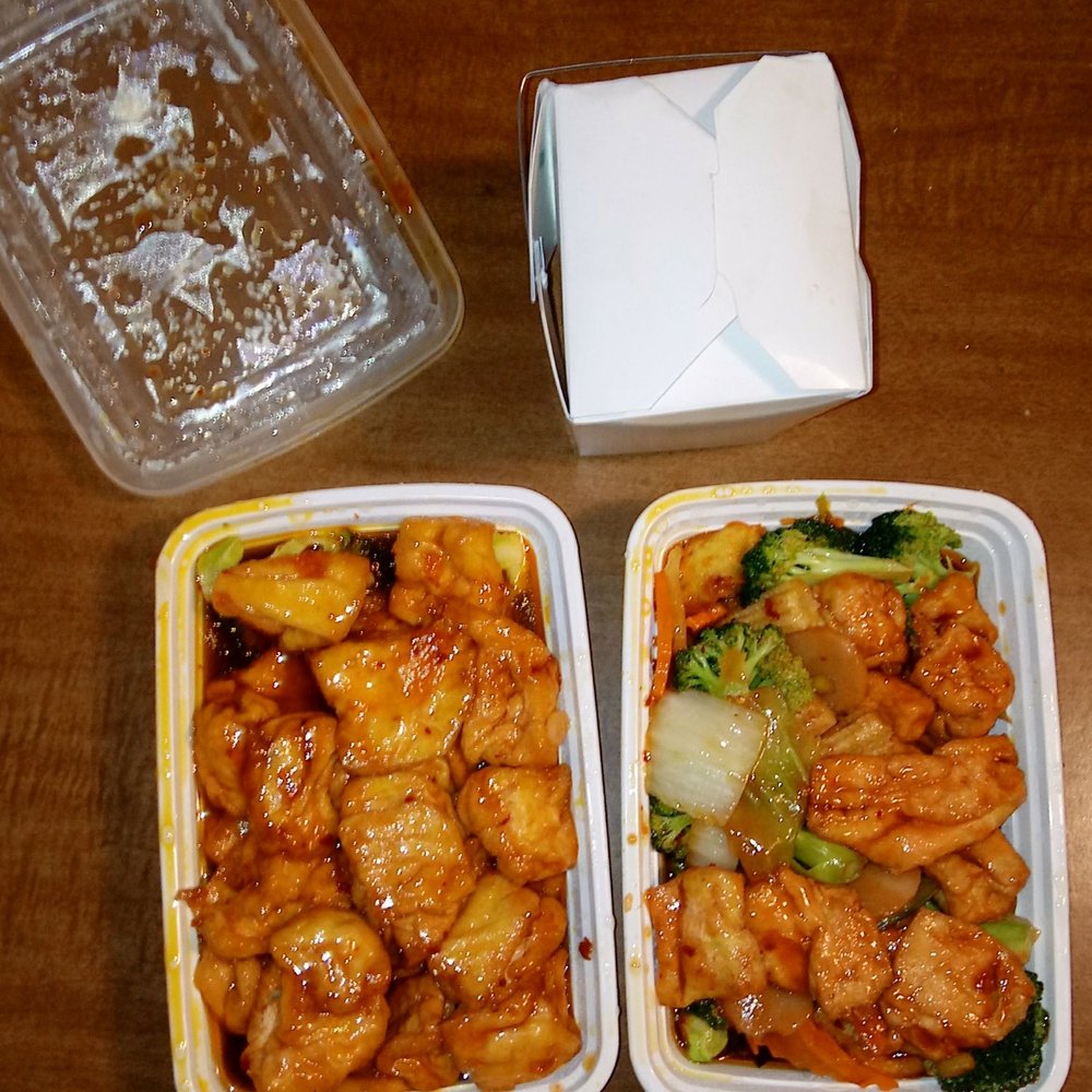 Gold Star Chinese Restaurant - three containers of food - Chinese Near Me - Wallingford, Connecticut Gold Star Chinese Restaurant - three containers of food - Chinese Near Me - Wallingford, Connecticut