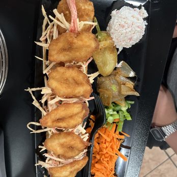 Sushinola - Food Trucks Near Me - Bakersfield, California