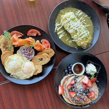 Elevation LVK - Inside dinning - New American Near Me - Livermore, California Elevation LVK - Inside dinning - New American Near Me - Livermore, California