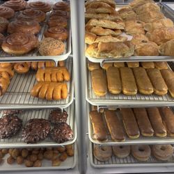 Winny's Donut House
