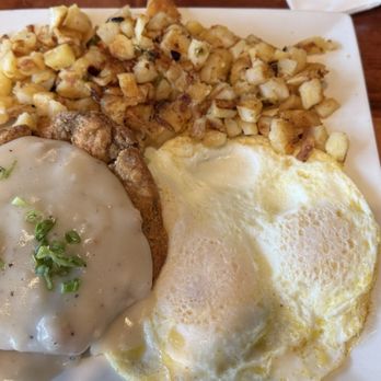 & Waffles - Chicken Fried Steak & 3 Eggs - Breakfast & Brunch Near Me - North Hollywood, California