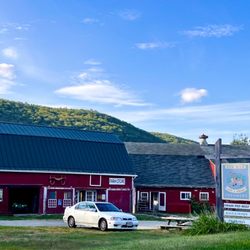 Calf & Clover Creamery - Farm store & sign
