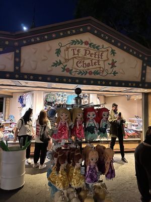 Le Petit Chalet Gifts by null