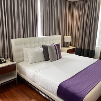 Leslie Hotel - Hotels Near Me - Miami Beach, Florida Leslie Hotel - Hotels Near Me - Miami Beach, Florida