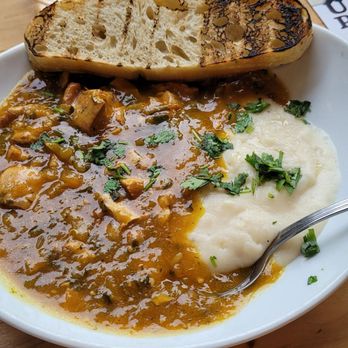 Urban Plates - Moroccan Chicken Braise with mashed potatoes - Salad Near Me - Pasadena, California Urban Plates - Moroccan Chicken Braise with mashed potatoes - Salad Near Me - Pasadena, California