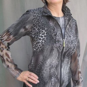Patchwork Pig Boutique - 31085 Damee two piece set. Sheer, Comfortable. Great for travel. - Accessories Near Me - Phoenix, Arizona