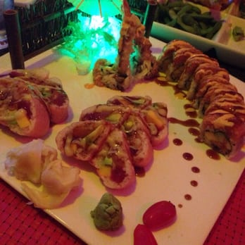 Akanomi - Sweetheart roll and volcano roll - Sushi Bars Near Me - Altamont, New York Akanomi - Sweetheart roll and volcano roll - Sushi Bars Near Me - Altamont, New York