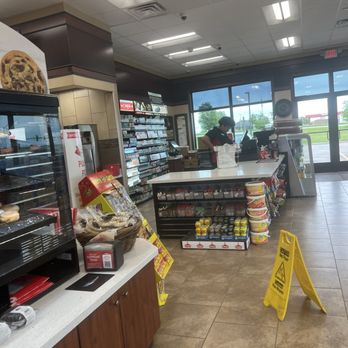 Casey's - Pizza Near Me - Grinnell, Iowa