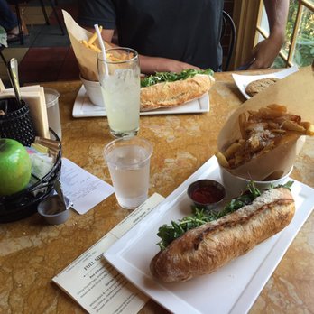 Apple Pie Bakery Café - Bakeries Near Me - Hyde Park, New York