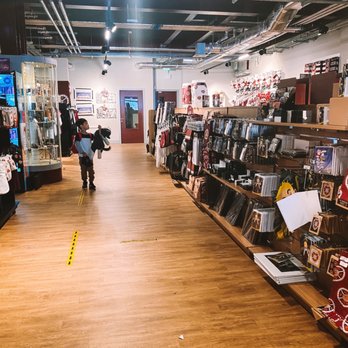 Tynecastle Stadium - Inside the shop - Stadiums & Arenas Near Me - Edinburgh, EDH