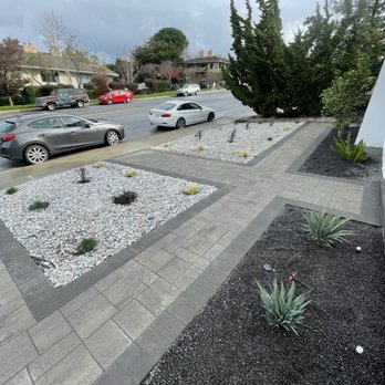 PaverScaping - Here is a walkway entrance we completed along with the landscaping and plants! - Landscaping Near Me PaverScaping - Here is a walkway entrance we completed along with the landscaping and plants! - Landscaping Near Me