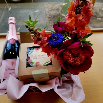 Cake Bloom - Bakeries Near Me - Charlottesville, Virginia Cake Bloom - Bakeries Near Me - Charlottesville, Virginia