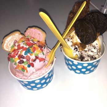 Freskia Ice Cream  - Girl and Guy teddy bears - Ice Cream & Frozen Yogurt Near Me - Sterling Heights, Michigan
