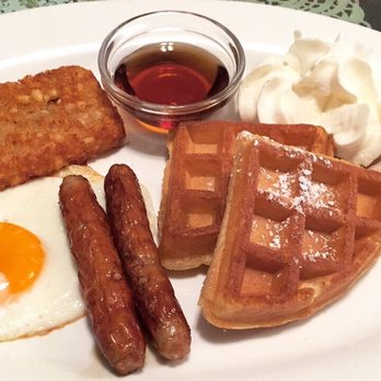 Marulilu Cafe - Mini breakfast with waffle and sausage - perfect size serving! Hashbrown was perfect, nice & crispy. - Cafes Near Me - Vancouver, British Columbia