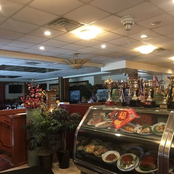 Lu Lu Seafood - So strange to see it empty. - Seafood Near Me - St Louis, Missouri