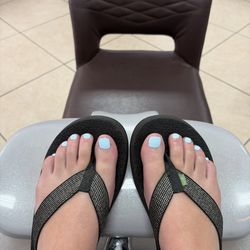 New Nails - Basic pedicure, color 208