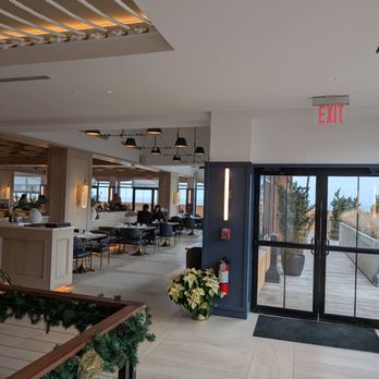 Gigi's - Main dining room. - Seafood Near Me - Montauk, New York Gigi's - Main dining room. - Seafood Near Me - Montauk, New York